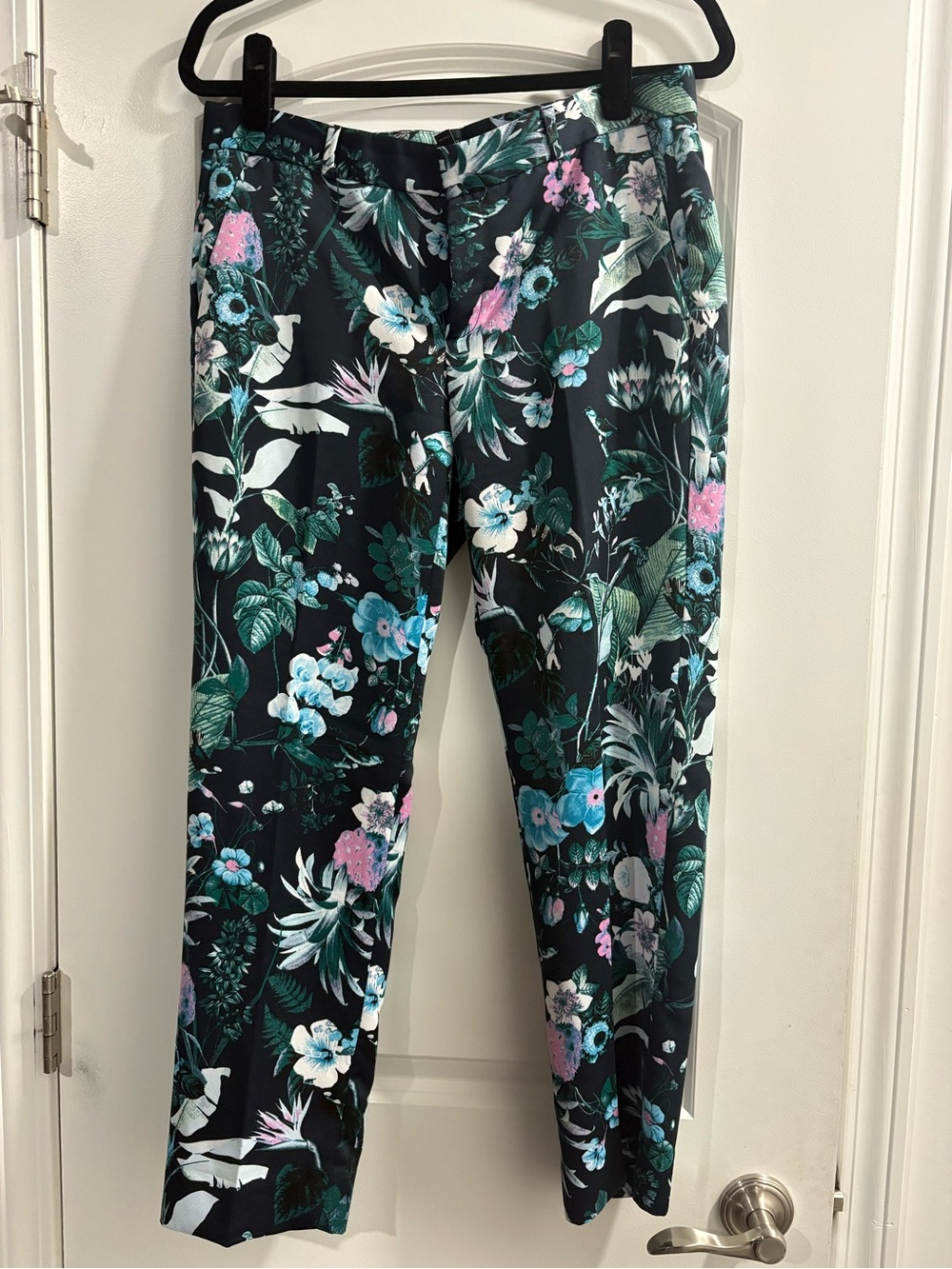 Banana Republic Tropical Floral Cropped Pants 6 EUC Worn 2x